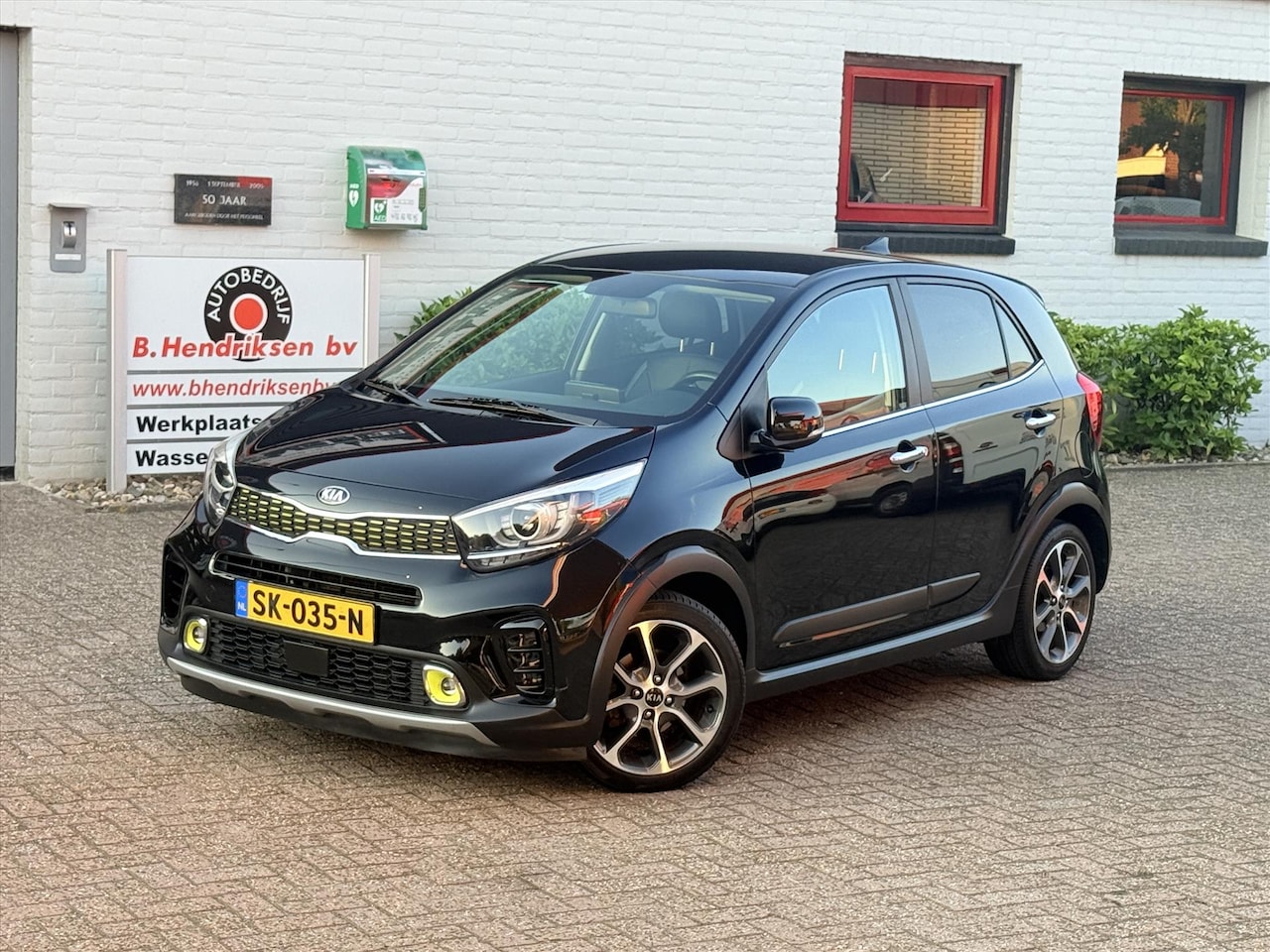 Kia Picanto - 1.0 T-GDi 100pk 5-zits X-Line/ Camera achter/ stoel leder/ Keyless entry/ DAB/ Apple Carpl - AutoWereld.nl