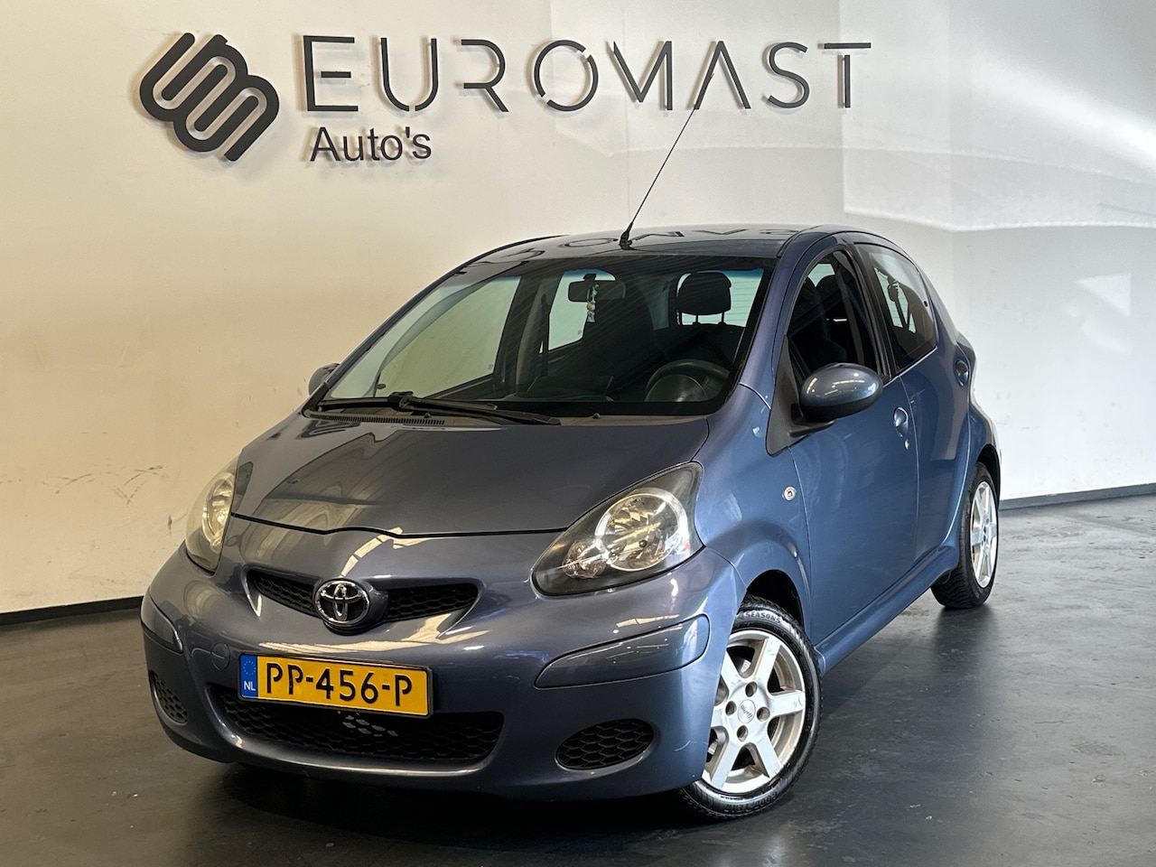 Toyota Aygo - 1.0-12V Access Airco - Nieuw apk - Carplay - 5Deurs - AutoWereld.nl