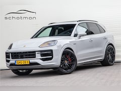 Porsche Cayenne - 3.0 E-Hybrid Sport-Design, Lederpakket, Passenger Display, Pano, Bose, Adapt. Cruise, Luch