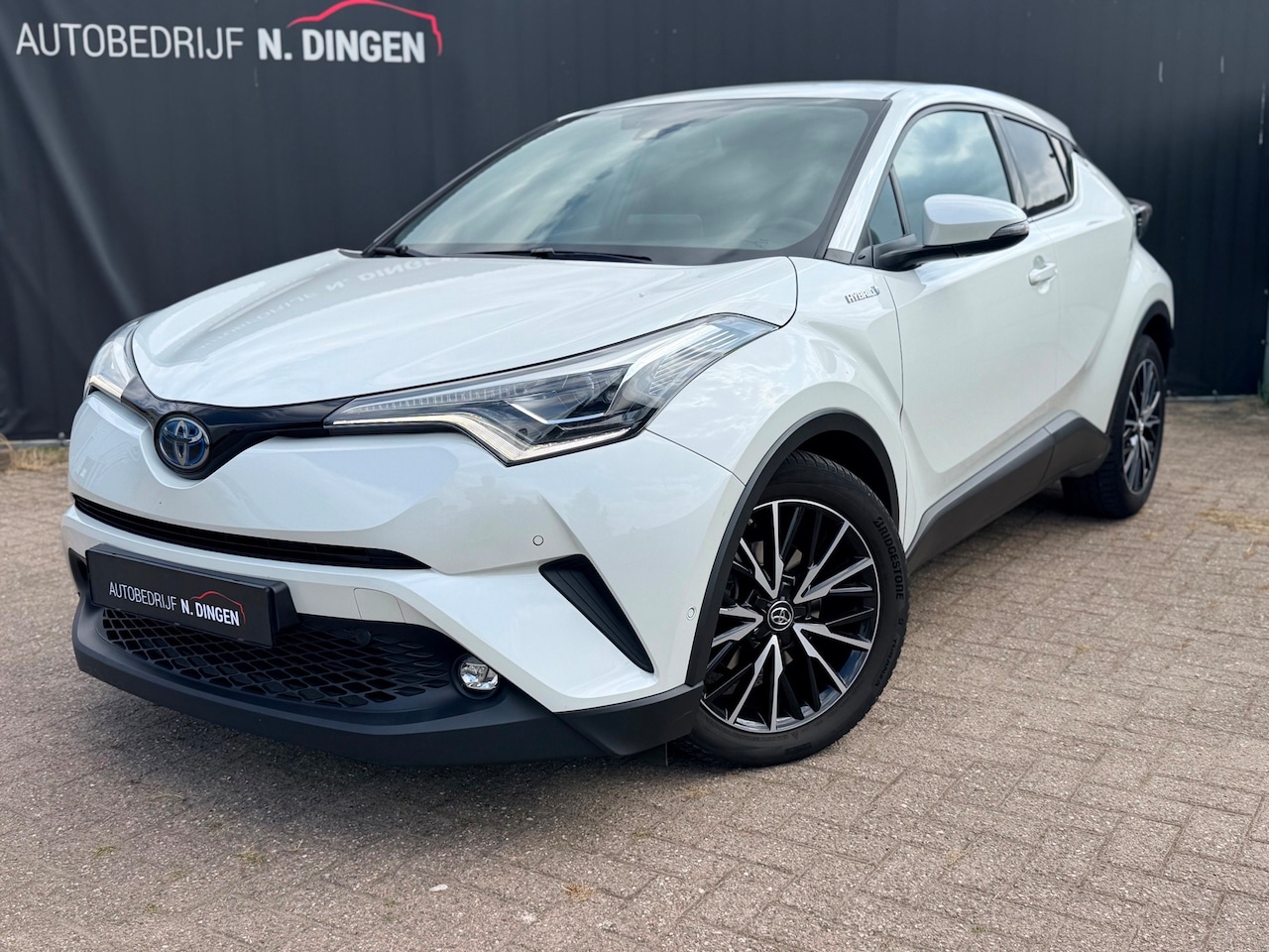 Toyota C-HR - 1.8 Hybrid Executive 1 eigenaar dealeronderhouden - AutoWereld.nl