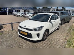 Kia Rio - 1.2 CVVT ComfortPlusLine Navigator Navigatie | Bluetooth | Airco