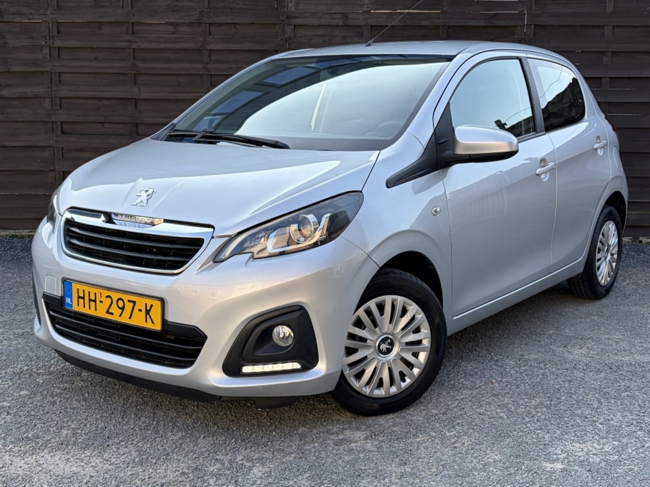 Peugeot 108 - 1.0 e-VTi Active / AIRCO / LED / NAP - AutoWereld.nl