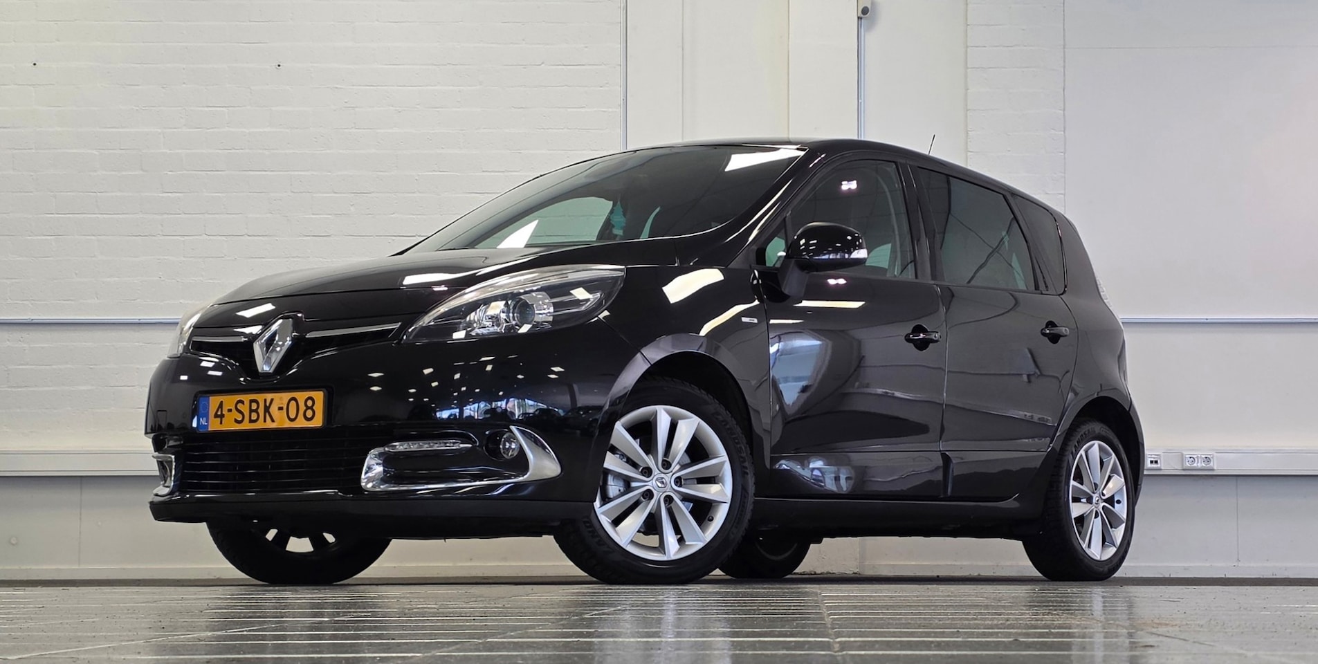 Renault Scénic - 1.2 TCe Bose Trekhaak Camera Navi 3e Eigenaar Mooi! - AutoWereld.nl