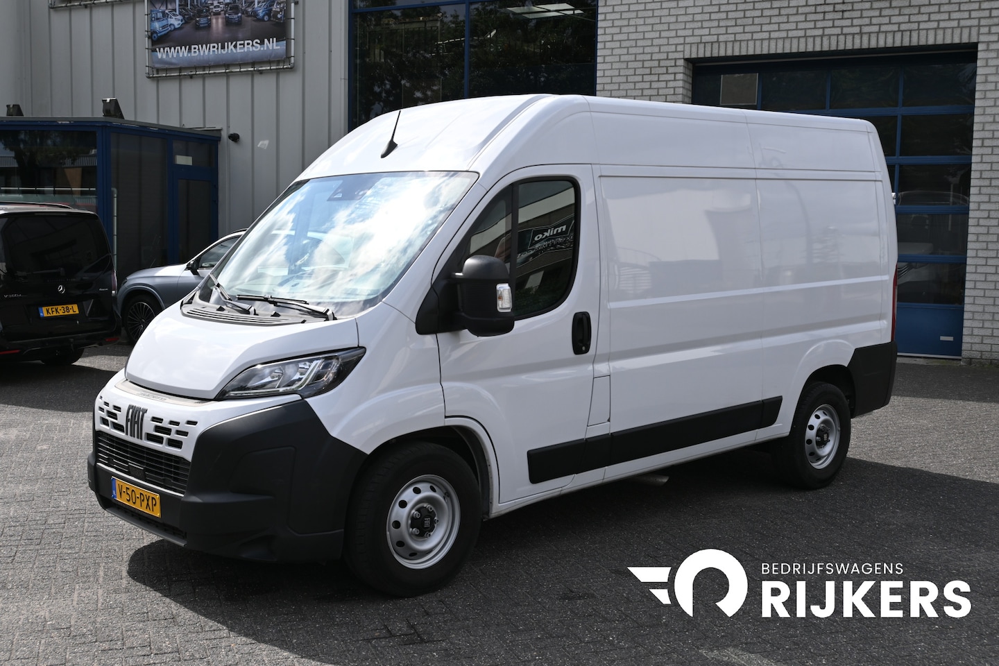 Fiat Ducato - L2H2 2.2 MultiJet 140 pk 3.5t Camera, Cruise control, 270 Graden deuren - AutoWereld.nl