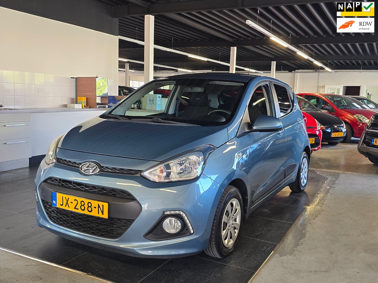 Hyundai i10 - 1.0i i-Motion Go!/AIRCO/CRUISE/N.A.P/BOEKJES/ - AutoWereld.nl