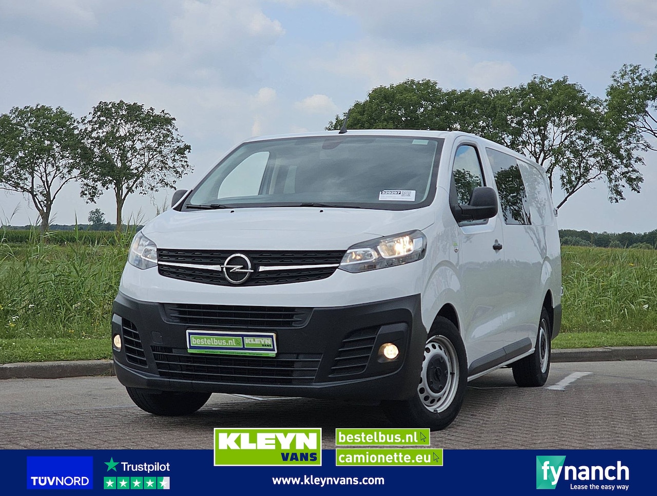 Opel Vivaro - 2.0 CDTI 145  DC L3 - AutoWereld.nl