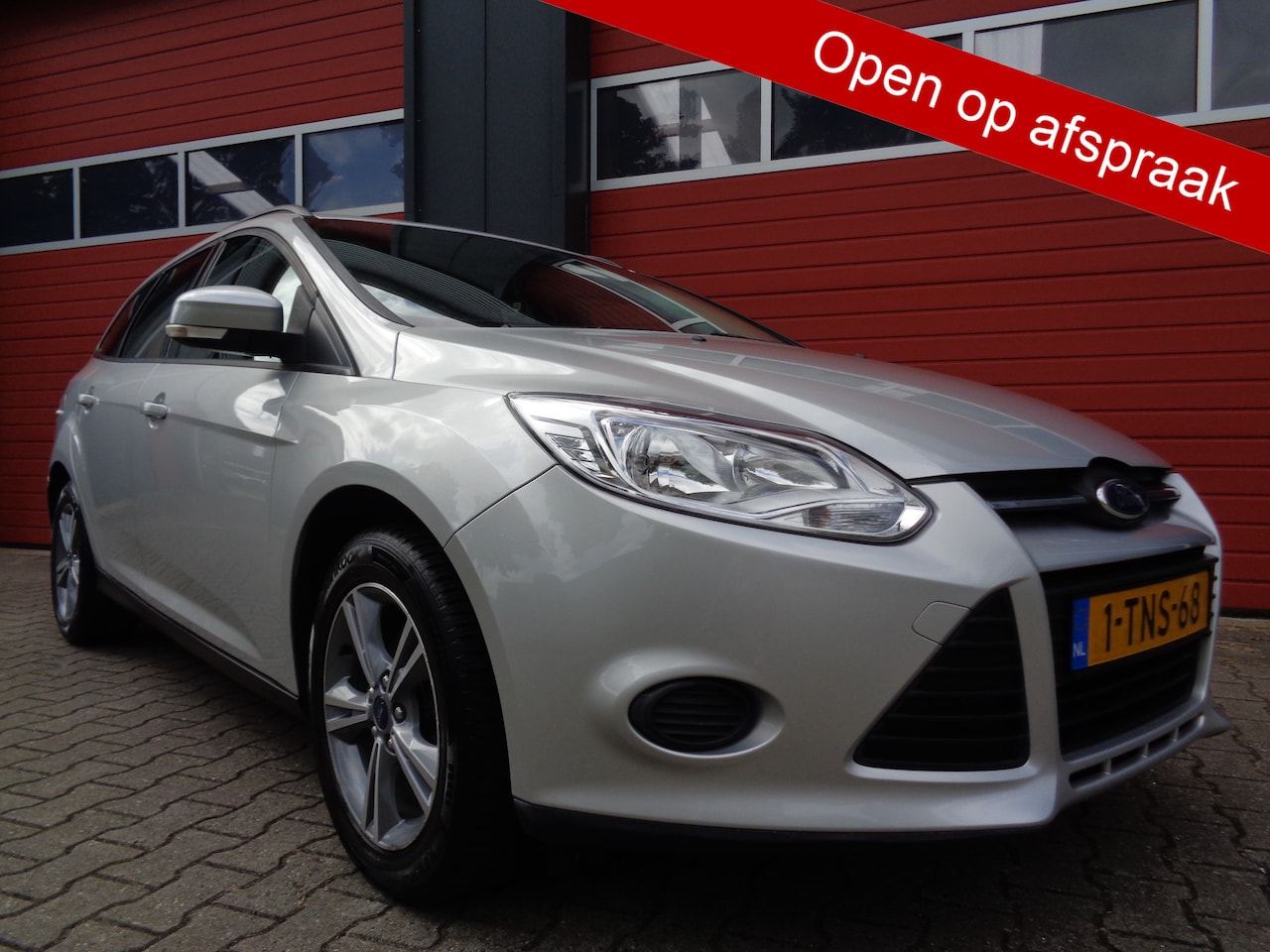 Ford Focus Wagon - 1.0 EcoBoost Edition 1.0 EcoBoost Edition,Cruise,Navi,PDC! - AutoWereld.nl