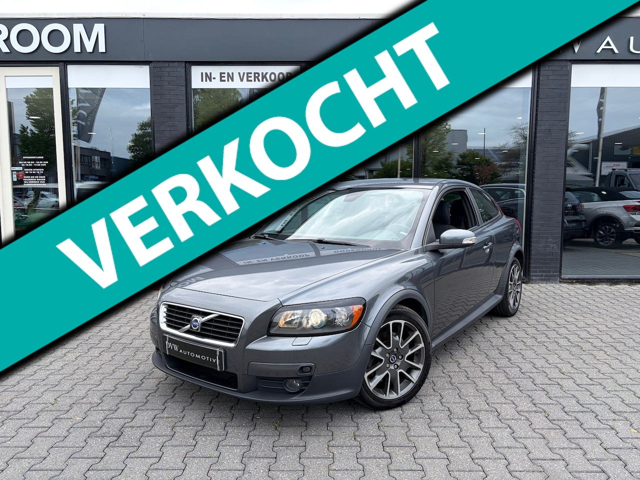 Volvo C30 - 2.4i Momentum 2.4i Momentum, Cruise control - AutoWereld.nl