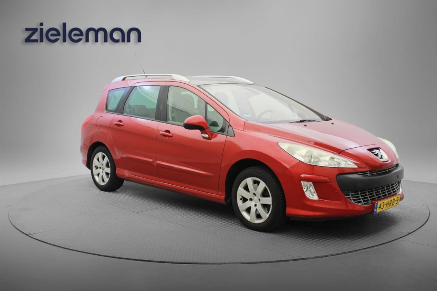 Peugeot 308 SW - 1.6 XT - Panorama, Navi, Cruise, Clima, Leer, Memory, Stoelverw. Trekhaak - AutoWereld.nl