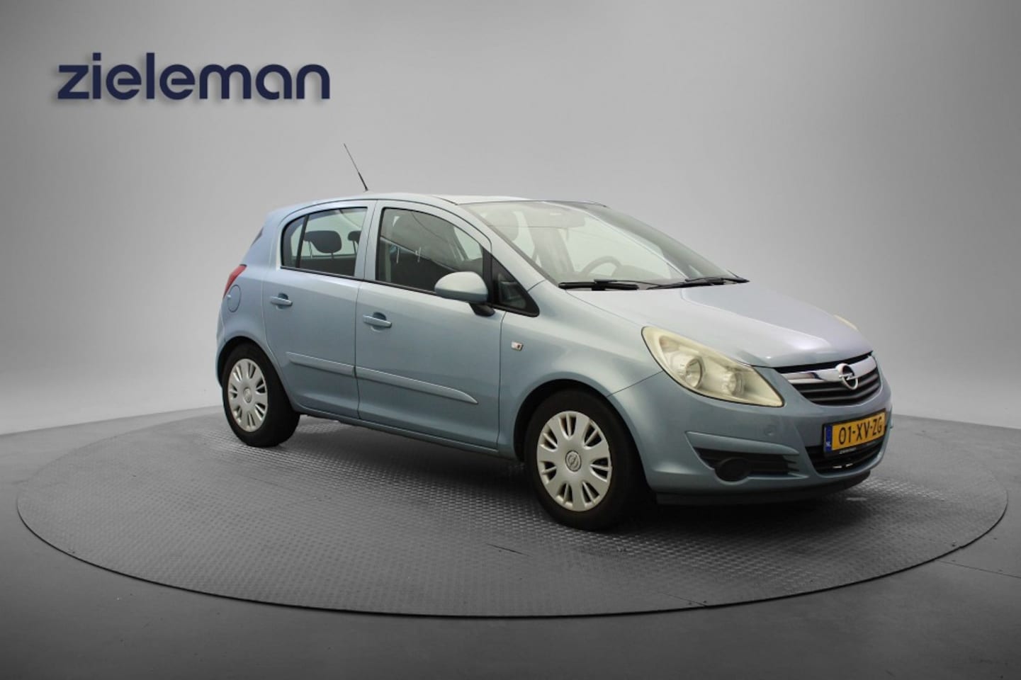 Opel Corsa - 1.4 16V Enjoy - Airco, Cruise, Trekhaak, APK tot 08-27! - AutoWereld.nl