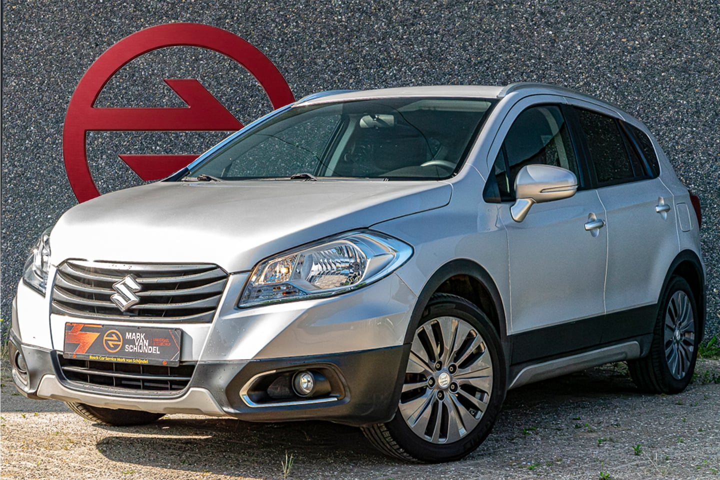 Suzuki SX4 S-Cross - 1.6 Exclusive Automaat / 1e Eigenaar / Trekhaak / Keyless / Stoelverwarming / Cruise Contr - AutoWereld.nl