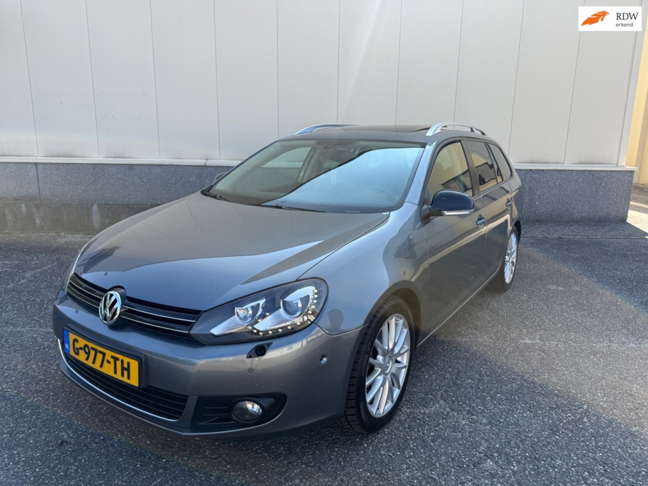 Volkswagen Golf Variant - 1.2 TSI Highline Automaat ! Pano ! - AutoWereld.nl