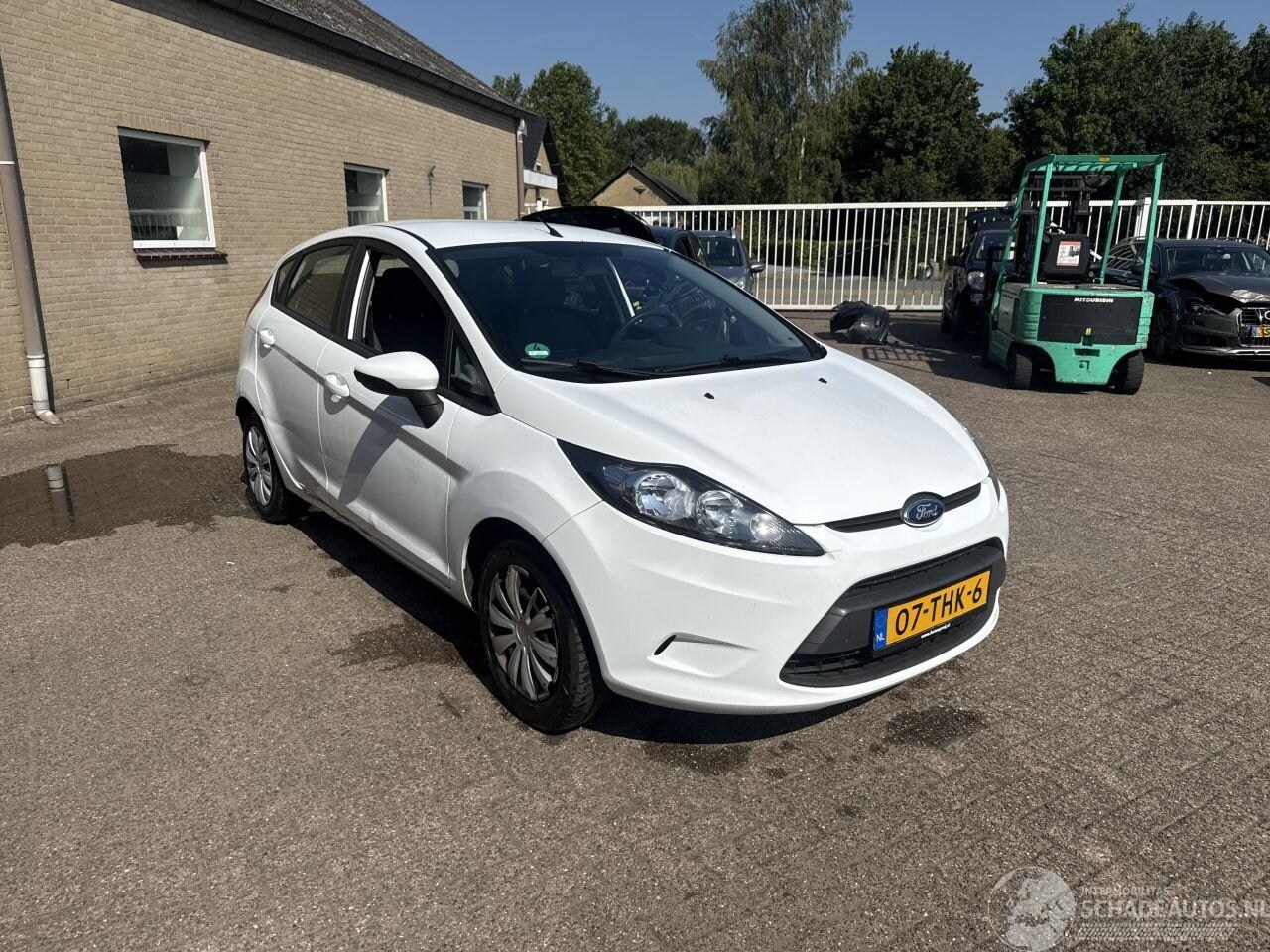 Ford Fiesta - 1.25 Ghia REST BPM €150,-!!! - AutoWereld.nl