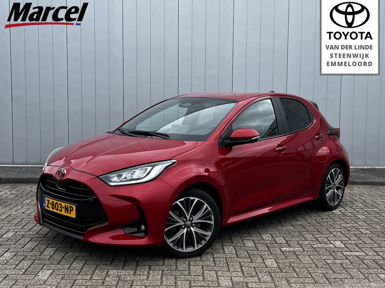 Toyota Yaris - 1.5 Hybrid 130 PK Executive JBL Headup PDC Stoel Stuur verwarmd Dealer Onderhouden - AutoWereld.nl