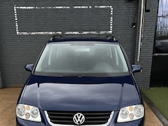 Volkswagen Touran - 1.6-16V FSI Trendline