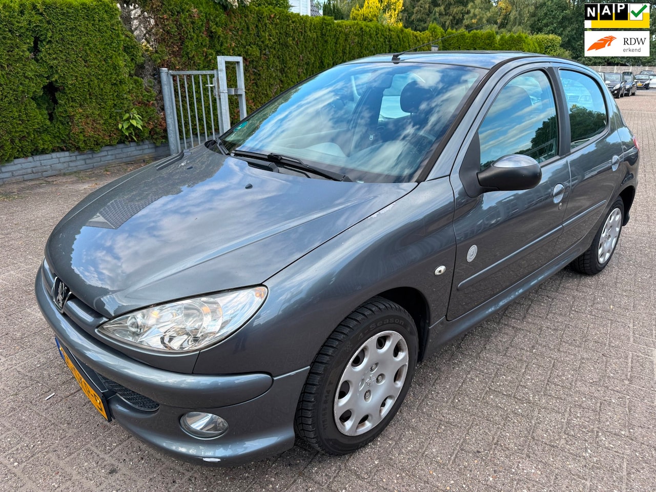 Peugeot 206 - 1.4 5-drs Génération Airco S/K DAK NAP NWE APK BIJ AFLEVERING - AutoWereld.nl