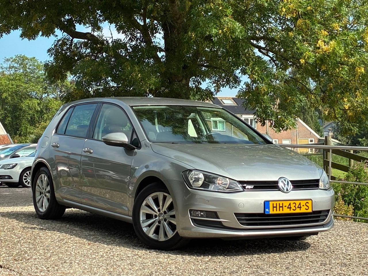 Volkswagen Golf - 1.0 TSI Comfortline | Cruise + Clima + Navi nu € 7.975,-!!! - AutoWereld.nl