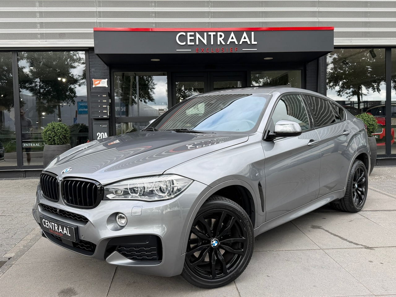 BMW X6 - XDrive35i High Exe M-Sport Memory|Hud|Camera|Schuifdak|Keyless|306PK - AutoWereld.nl