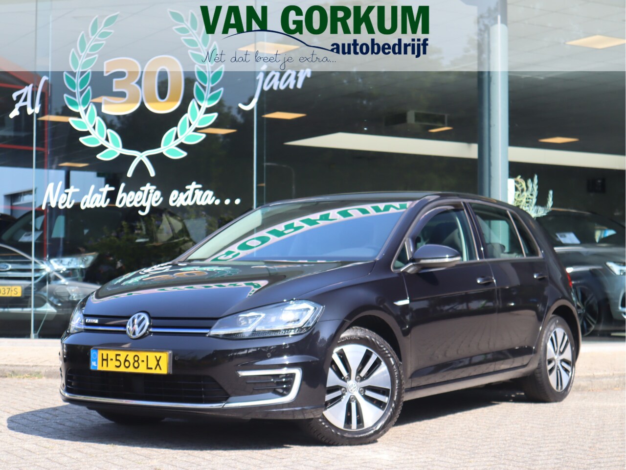 Volkswagen e-Golf - E-DITION Navi / Climate / Pdc / Elekramen / Adap-Cruise / App-connect / Voldoende Apk / - AutoWereld.nl