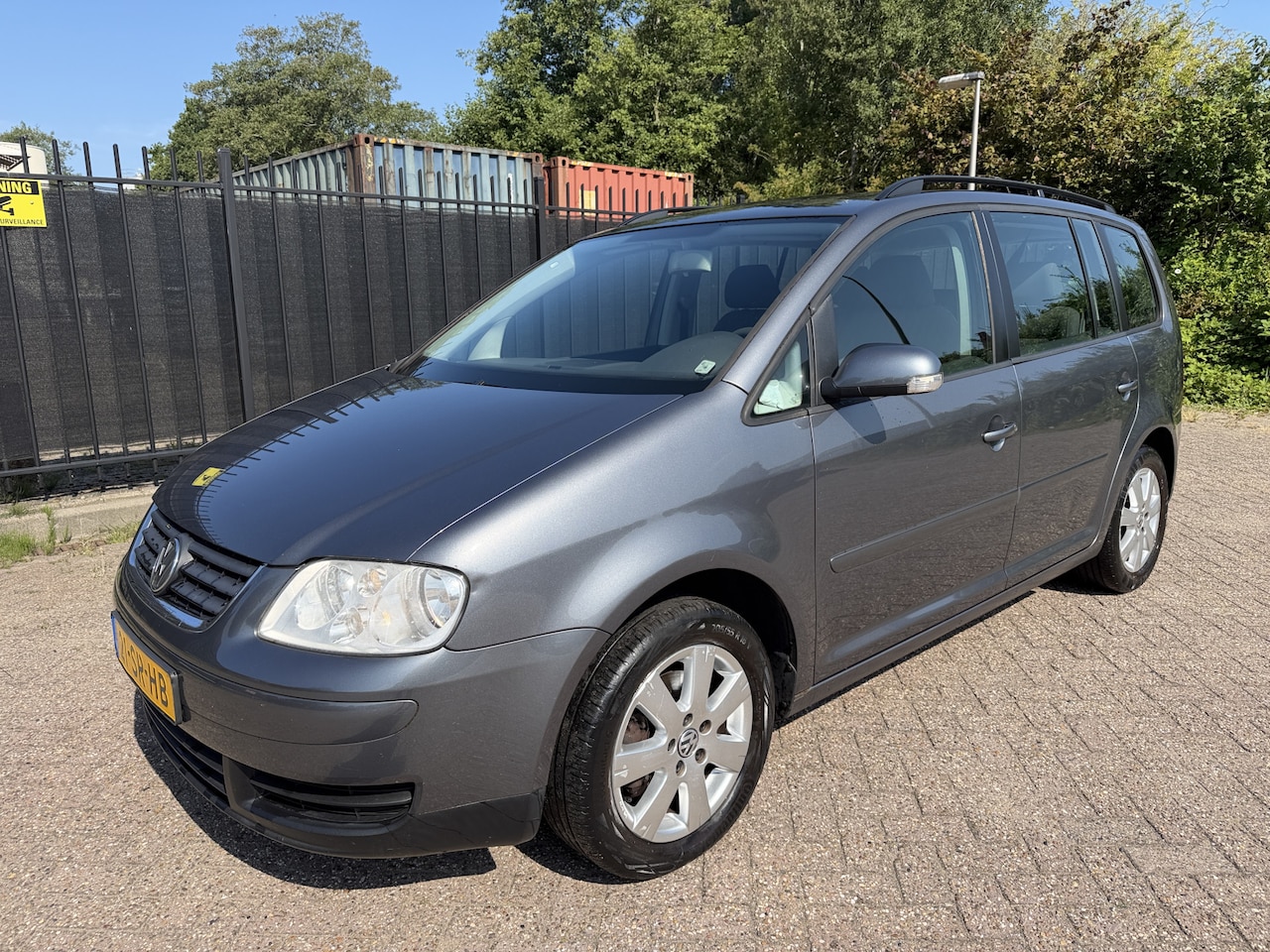 Volkswagen Touran - 2.0-16V FSI Comfortline Clima/Cruise/Trekhaak/LMV - AutoWereld.nl