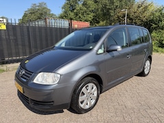 Volkswagen Touran - 2.0-16V FSI Comfortline Clima/Cruise/Trekhaak/LMV