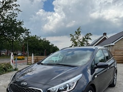 Kia Cee'd Sportswagon - 1.0 T-GDi Design Edition Kia cee'd Sportswagon BWJ 2018 1.0 T-GDi 120 PK Design Edition 1STE EIG | TREKHAAK | CAMER