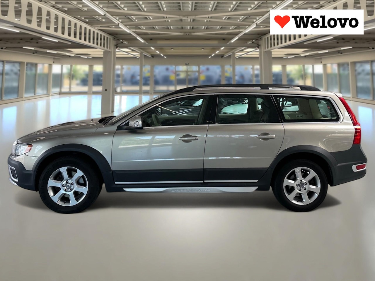 Volvo XC70 - 3.2 Summum Zeer nette en top onderhouden XC70, Hij is rijklaar. - AutoWereld.nl