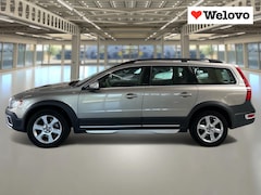 Volvo XC70 - 3.2 Summum Zeer nette en top onderhouden XC70, Hij is rijklaar