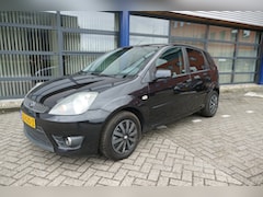 Ford Fiesta - 1.4-16V Futura XL 5 deurs Airco Apk 6-8-2027