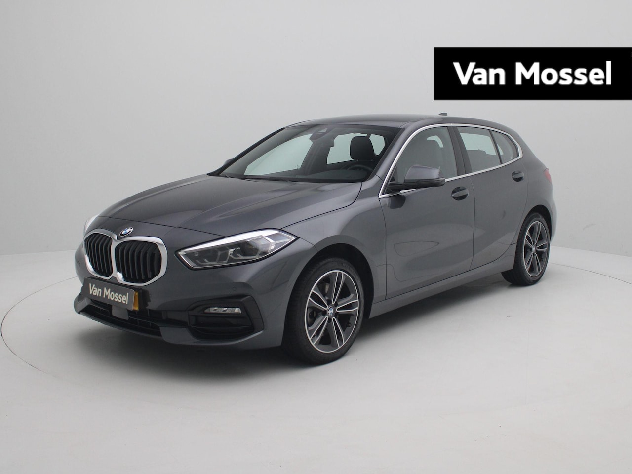 BMW 1-serie - 118i Business Edition | Apple carplay & Android auto | Parkeersensoren voor & achter | Spo - AutoWereld.nl