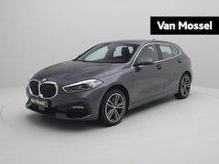 BMW 1-serie - 118i Business Edition | Apple carplay & Android auto | Parkeersensoren voor & achter | Spo