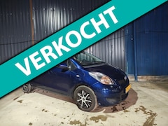 Toyota Yaris - 1.3 VVTi Aspiration - AUTOMAAT - AIRCO - 5 DEURS