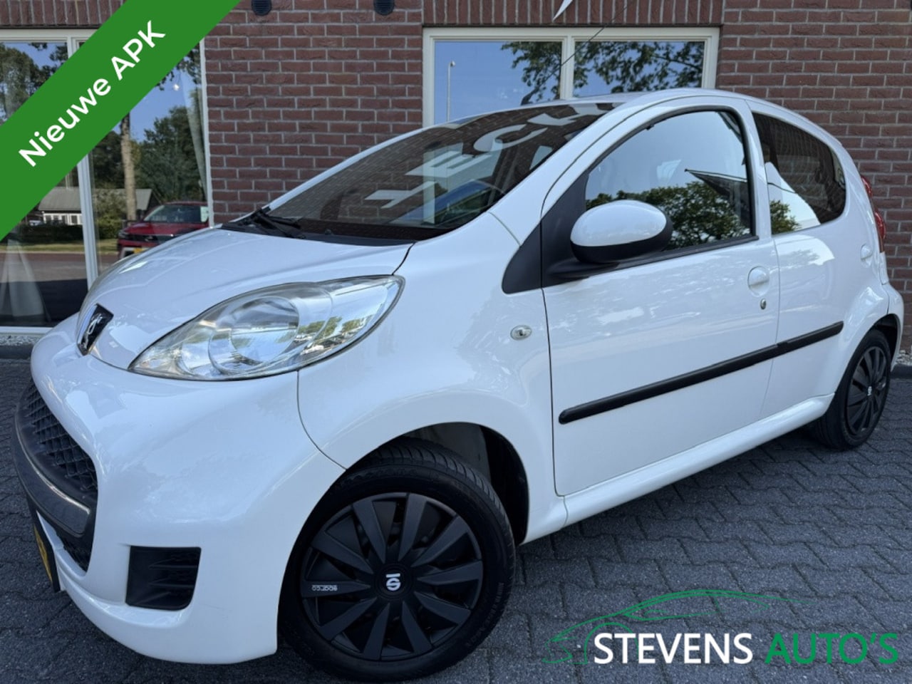 Peugeot 107 - 1.0-12V XS NIEUWE APK / KOUDE AIRCO / ELEK.RAMEN / TOERENTELLER - AutoWereld.nl