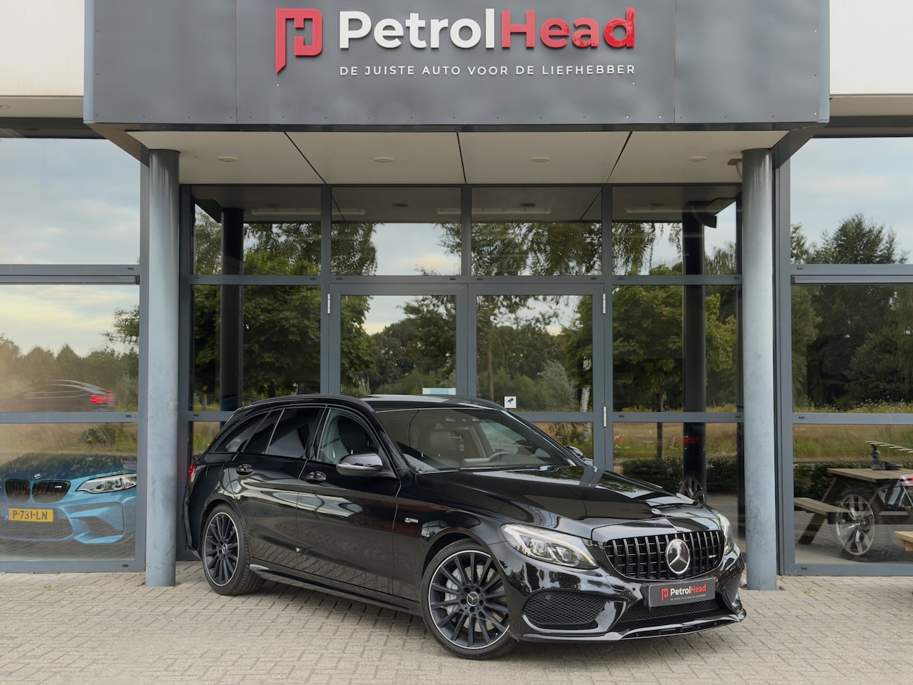 Mercedes-Benz C-klasse Estate - AMG 43 4MATIC AMG 43 4MATIC, Burmester, Trekhaak, Carbon, Elektrische stoelen - AutoWereld.nl