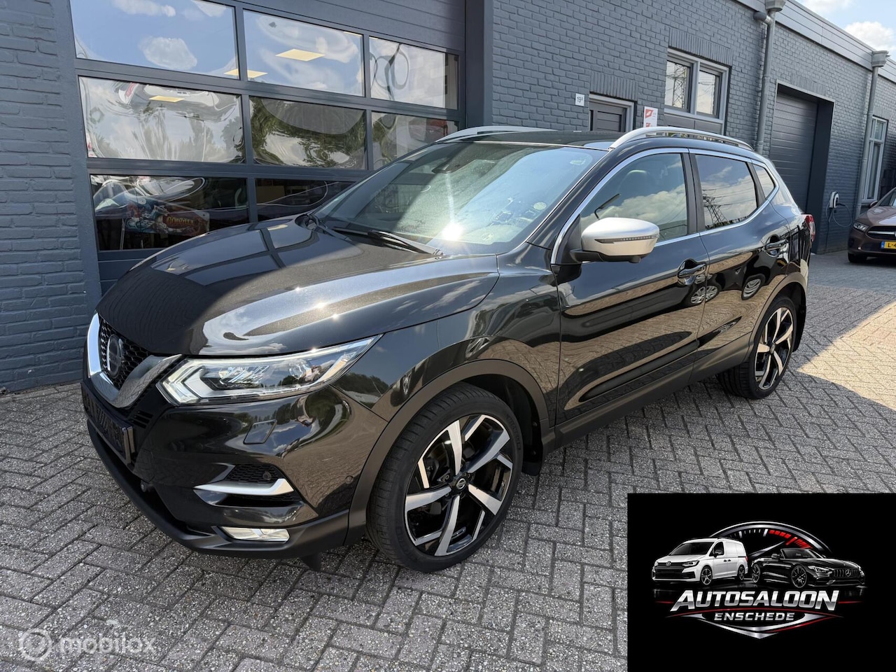 Nissan Qashqai - 1.2 Tekna + Automaat Panoramadak Leder Navi - AutoWereld.nl