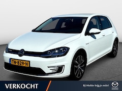 Volkswagen e-Golf - e-Golf 36kWh | LED | Vitrual cockpit | Winter & Spiegelpakket