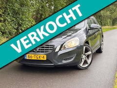 Volvo V60 - 1.6 T3 Kinetic | Cruise + Airco