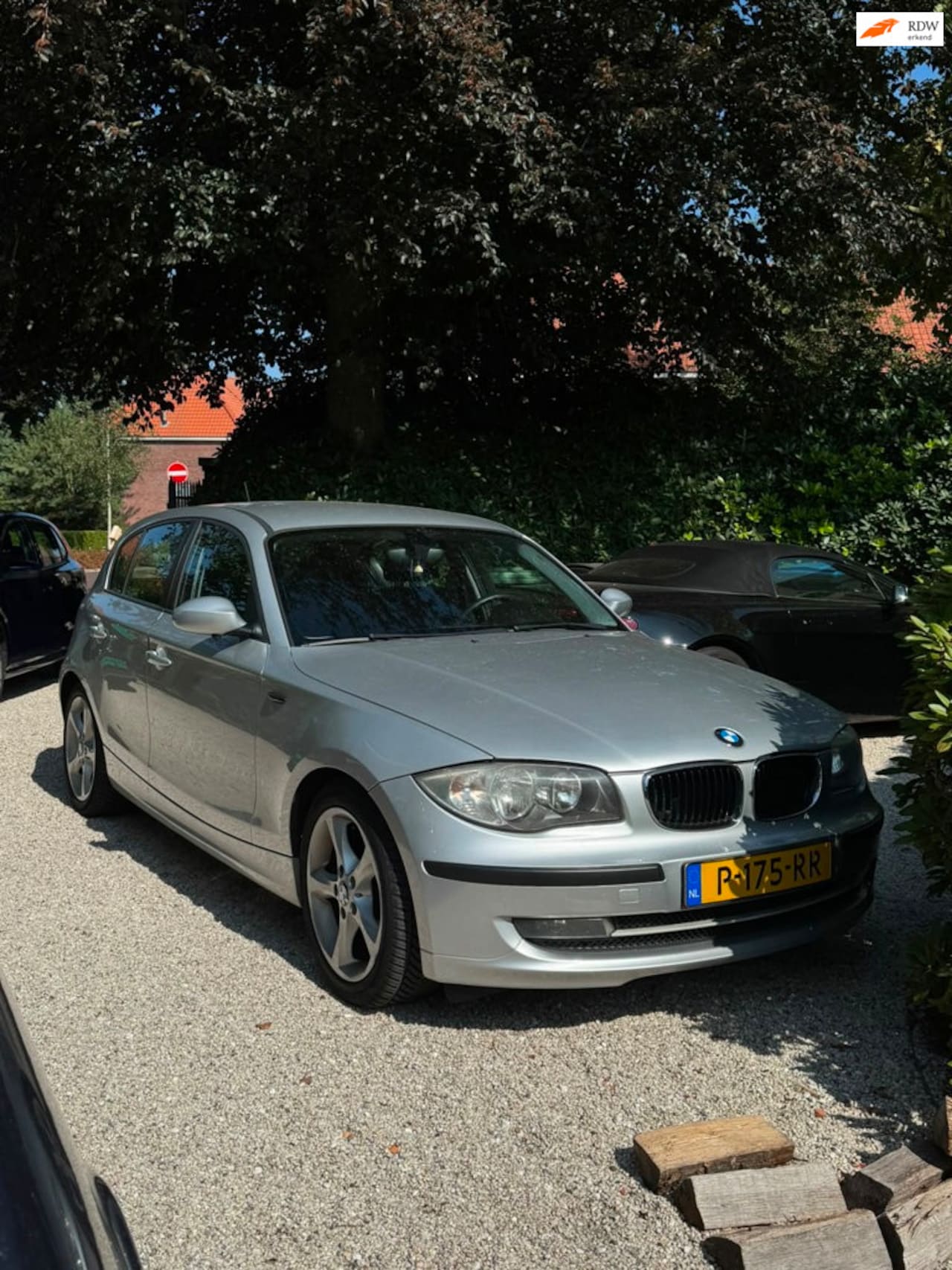 BMW 1-serie - 116i nieuw apk/carplay/airco - AutoWereld.nl
