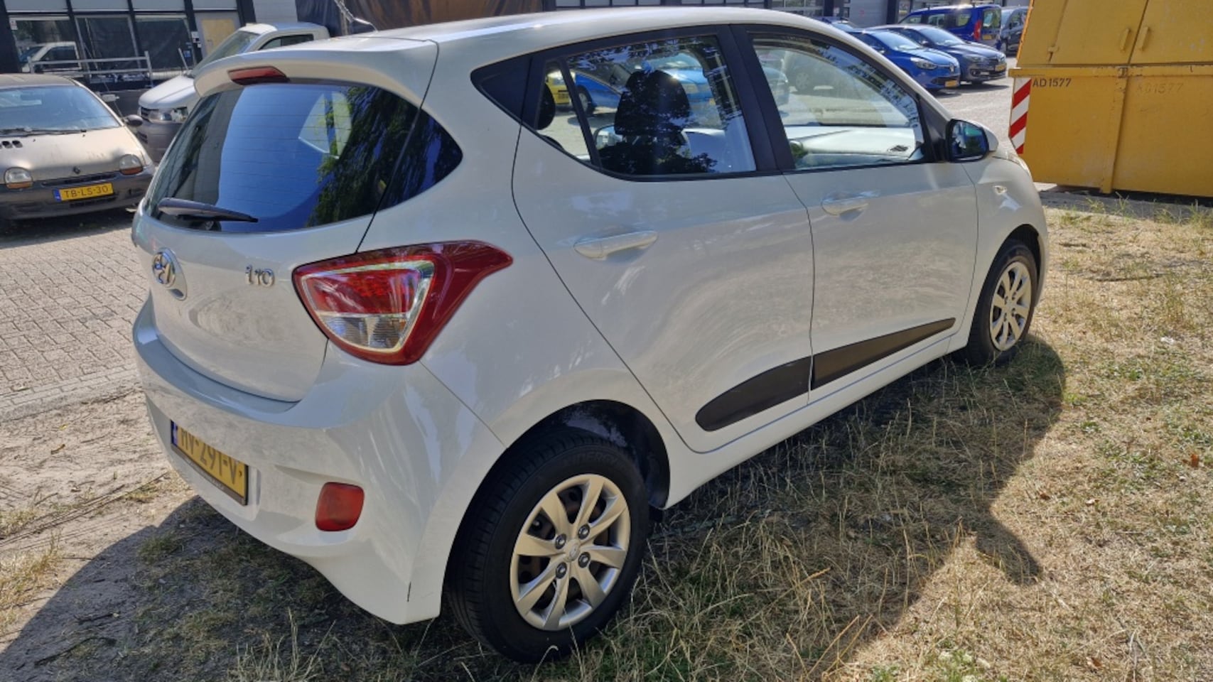 Hyundai i10 - 1.0i i-Motion Comf.