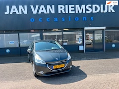 Peugeot 208 - 1.2 VTi Access bj 2013 94953 NAP 5 deurs