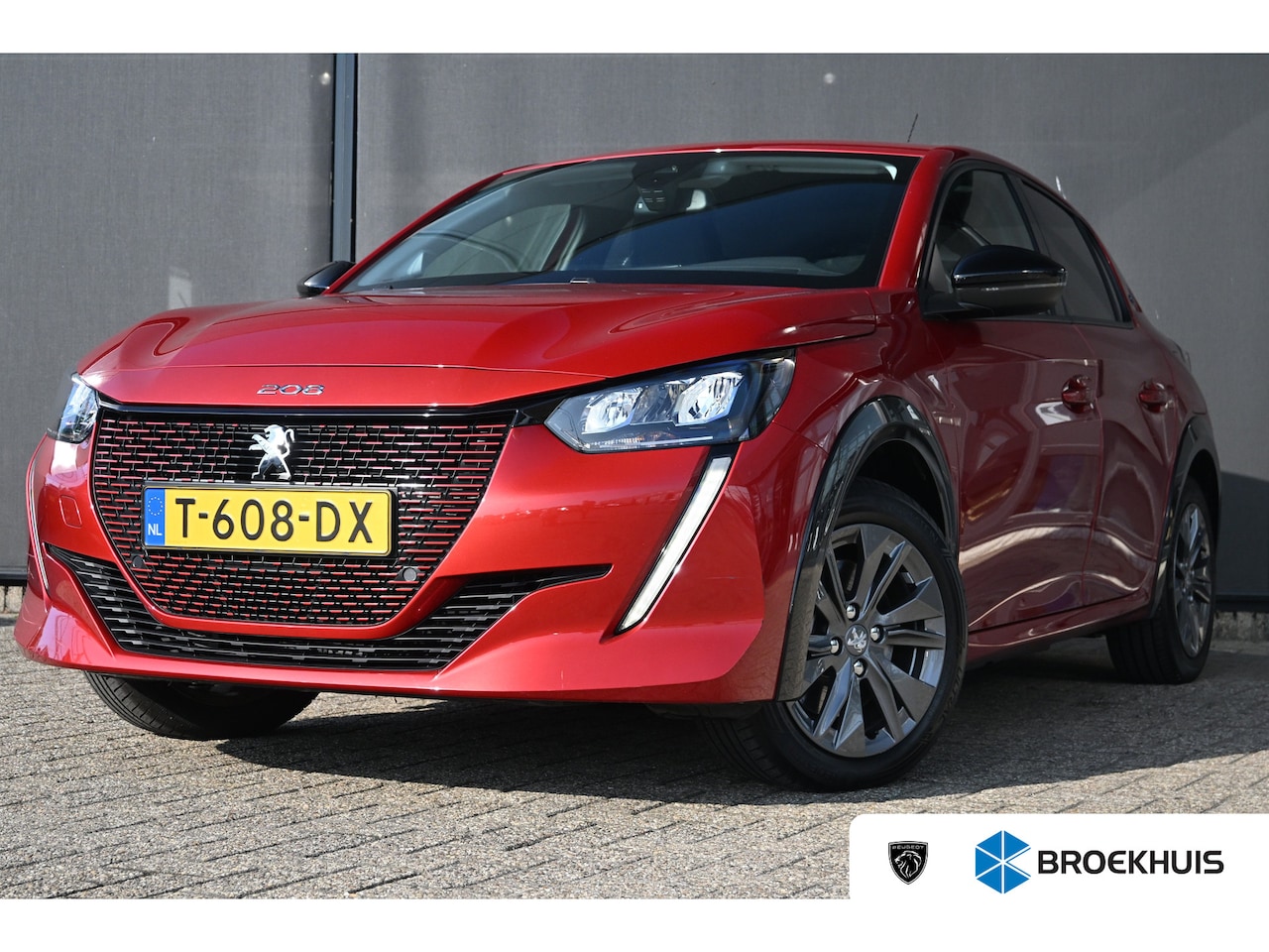 Peugeot e-208 - EV Allure 50 kWh 100%SOH! | Navigatie By App | Climate Control | Parkeersensoren | Cruise - AutoWereld.nl