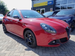 Alfa Romeo Giulietta - 1.4 Turbo Sprint - Navigatie - Leder - Trekhaak