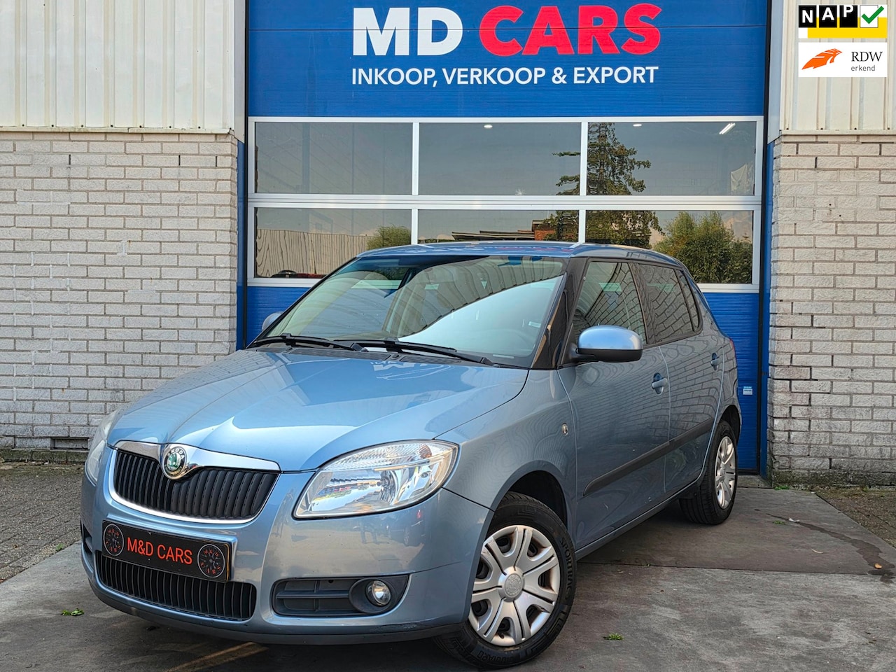 Skoda Fabia - 1.6-16V Tour AUTOMAAT/NAP/AIRCO/PDC - AutoWereld.nl