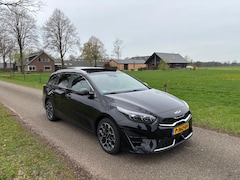Kia Cee'd Sportswagon - Ceed 1.0 T-GDi GT-Line | Pano | Trekhaak | Camera | Stoel- & Stuurver
