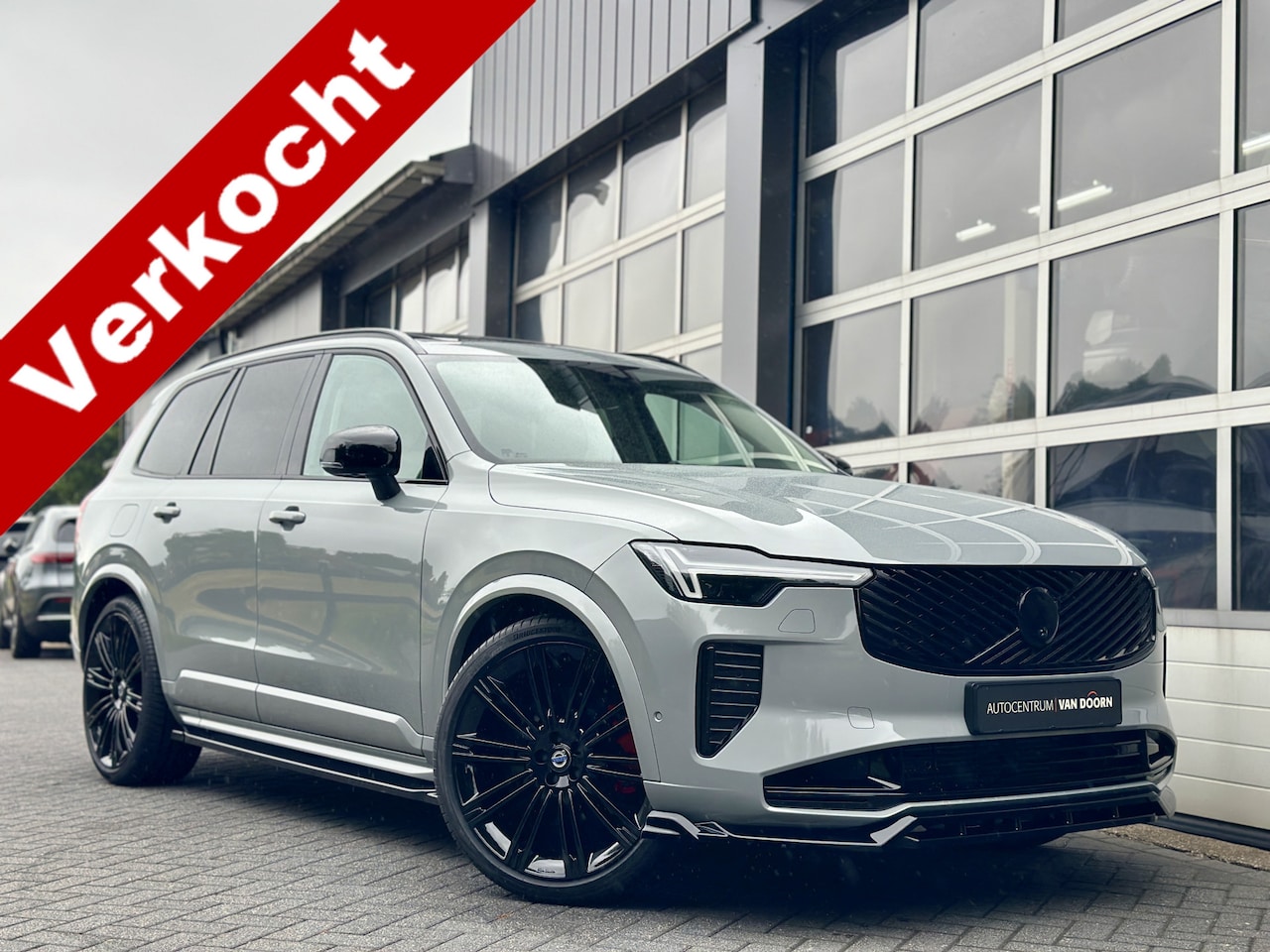 Volvo XC90 - 2.0 T8 Recharge | AWD | Dark Label | Panoramadak | Luchtvering | Elek Trekhaak | Bower Wil - AutoWereld.nl