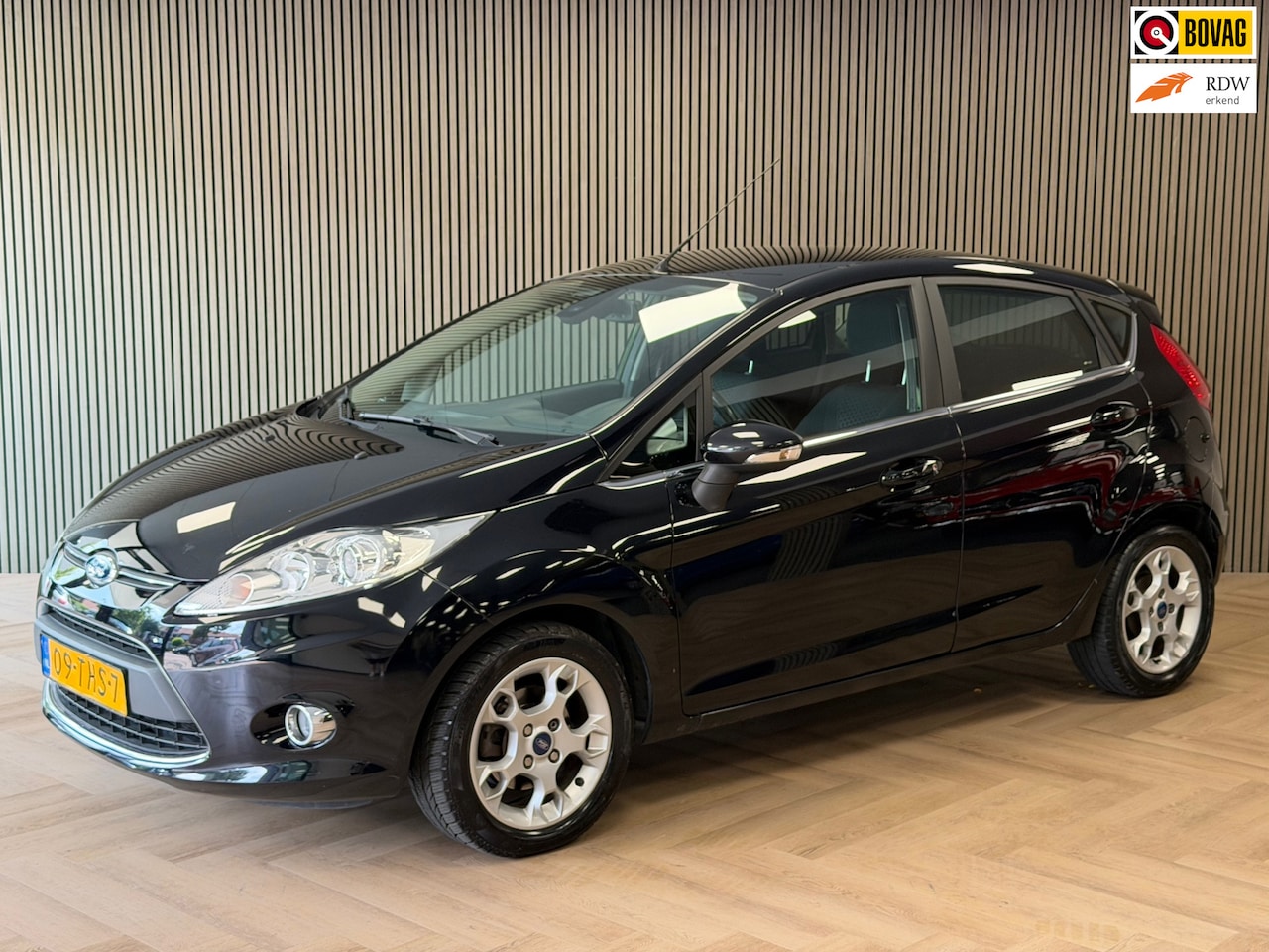 Ford Fiesta - 1.25 Titanium AIRCO CRUISE PDC KEYLESS-GO AUX USB - AutoWereld.nl