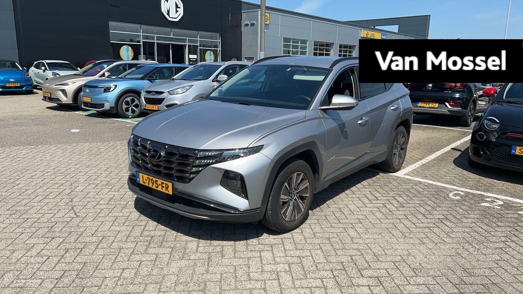 Hyundai Tucson - 1.6 T-GDI HEV Comfort Smart | Apple Carplay/Android Auto | Camera | Led Verlichting | Stoe - AutoWereld.nl