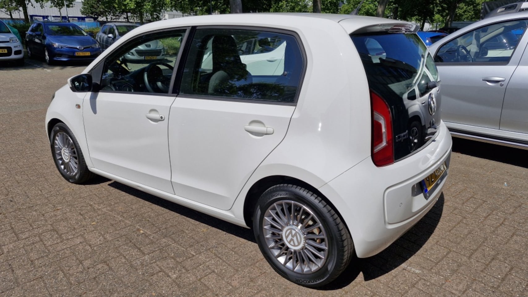 Volkswagen Up! - 1.0 high up! BlueM. 59703KM!!