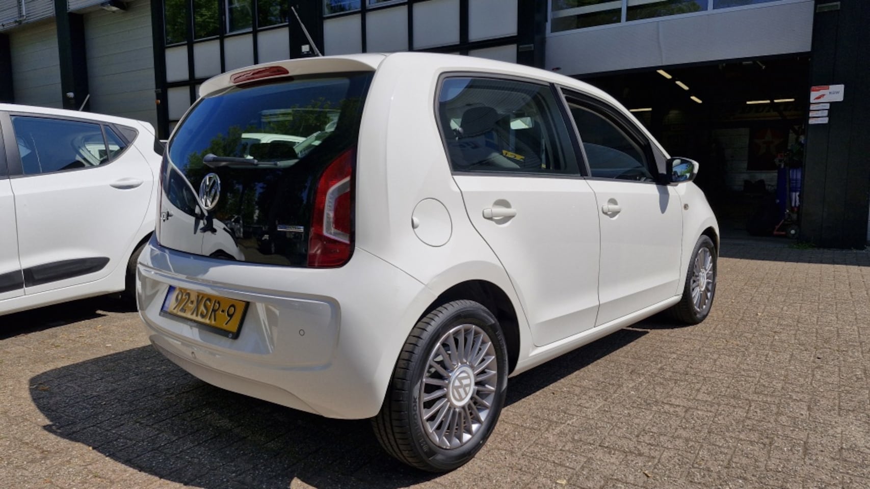 Volkswagen Up! - 1.0 high up! BlueM. 59703KM!!