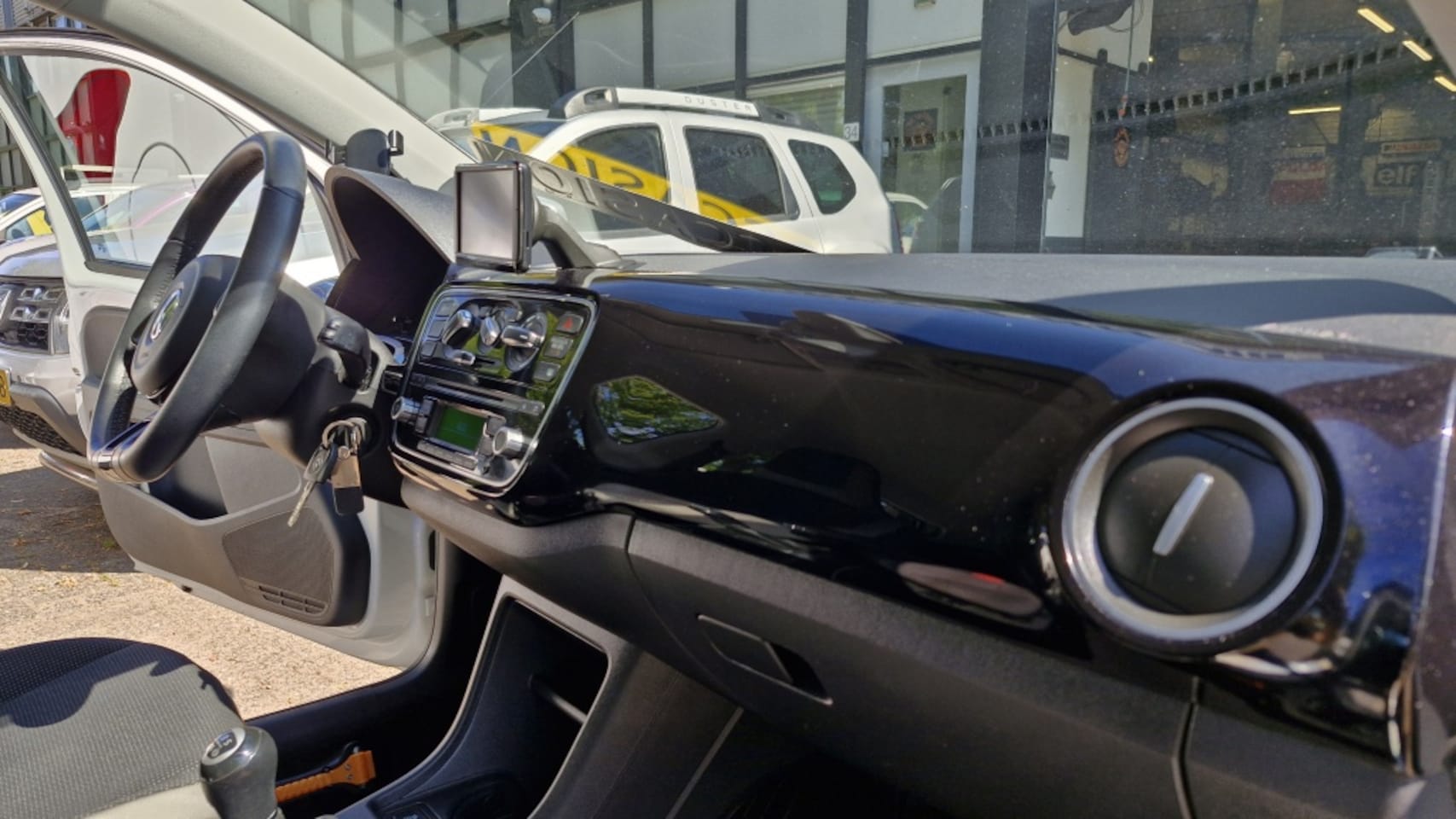 Volkswagen Up! - 1.0 high up! BlueM. 59703KM!!